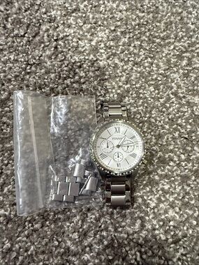 Fossil Silver-Tone Stainless Steel Crystal Accent Women's Watch